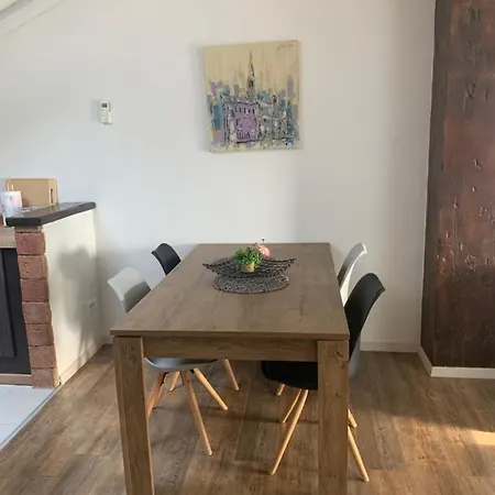 Klesinger 2 Apartment